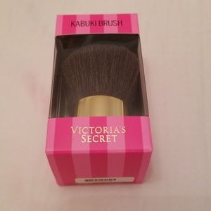 Kabuki brush